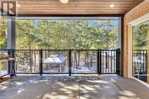 600 Henderson Drive, Aurora, ON - Outdoor With Balcony With Exterior