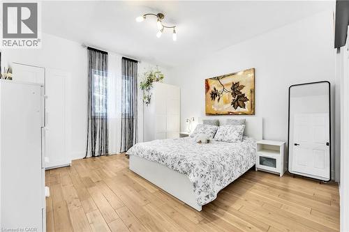 600 Henderson Drive, Aurora, ON - Indoor Photo Showing Bedroom