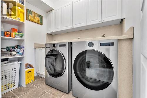 600 Henderson Drive, Aurora, ON - Indoor Photo Showing Laundry Room