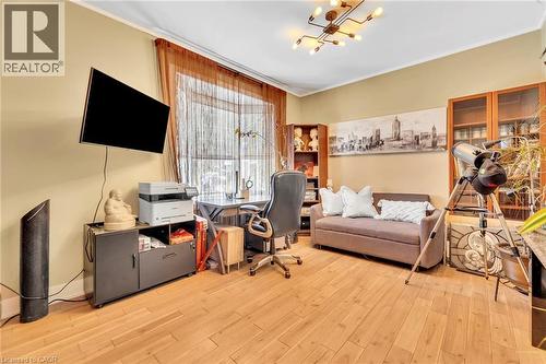 600 Henderson Drive, Aurora, ON - Indoor