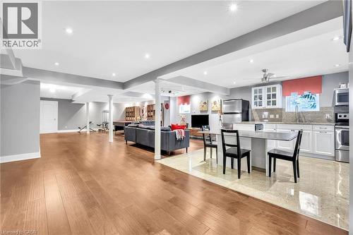 600 Henderson Drive, Aurora, ON - Indoor