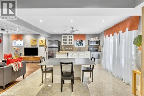 600 Henderson Drive, Aurora, ON - Indoor Photo Showing Dining Room