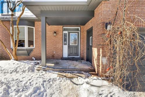 600 Henderson Drive, Aurora, ON - Outdoor