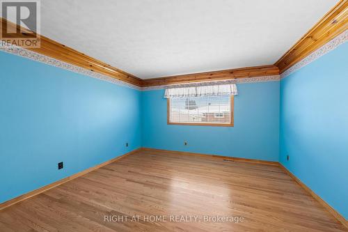 757 Dickens Avenue, Ottawa, ON - Indoor Photo Showing Other Room