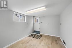 Office/bonus room with it's own entrance - 