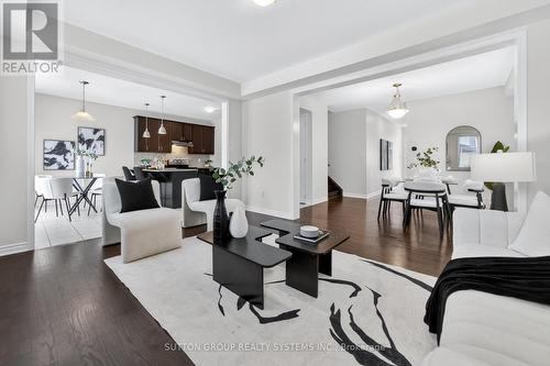 693 Doon South Drive, Kitchener, ON - Indoor Photo Showing Living Room