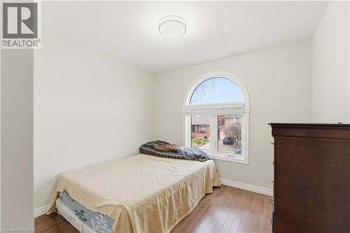 34 Haskins Court, Hamilton, ON - Indoor Photo Showing Bedroom