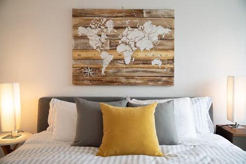 Chambre à coucher - 8004 Rue Dora, Montréal (Lasalle), QC - Indoor Photo Showing Bedroom