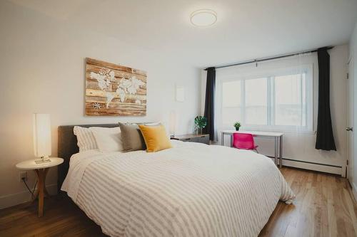 Chambre à coucher - 8004 Rue Dora, Montréal (Lasalle), QC - Indoor Photo Showing Bedroom