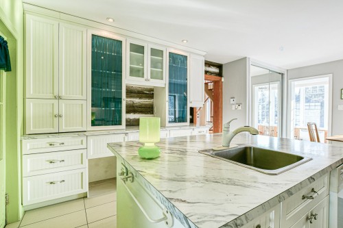 Cuisine - 2216 Mtée Sauvage, Saint-Adolphe-D'Howard, QC - Indoor Photo Showing Kitchen