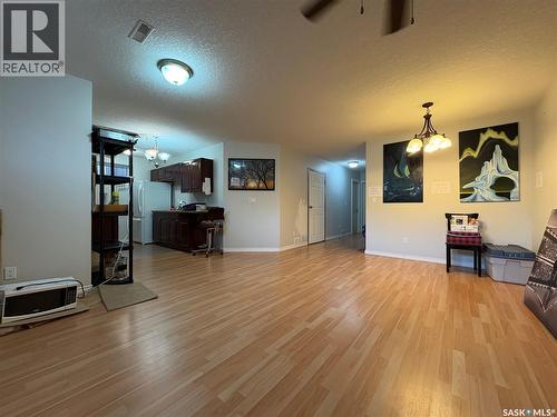 2117 Broder Street, Regina, SK - Indoor Photo Showing Living Room
