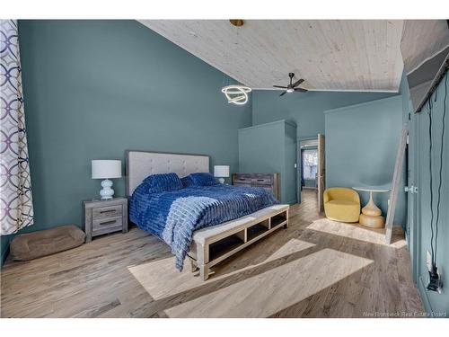 9 Crest Ave, Heathland, NB 