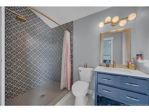 9 Crest Ave, Heathland, NB 