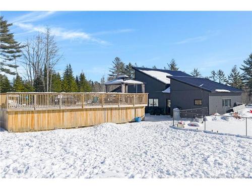 9 Crest Ave, Heathland, NB 