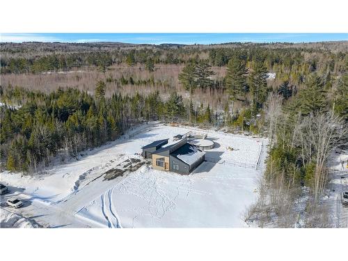 9 Crest Ave, Heathland, NB 