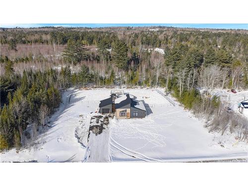 9 Crest Ave, Heathland, NB 