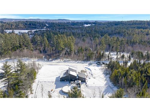9 Crest Ave, Heathland, NB 