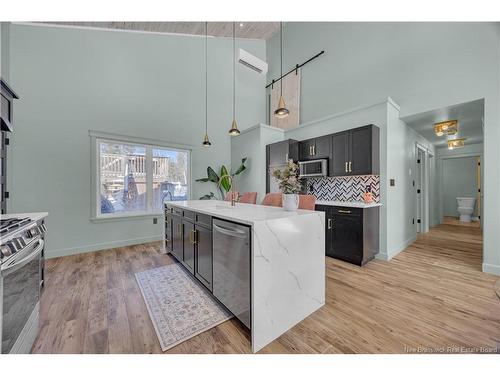 9 Crest Ave, Heathland, NB 