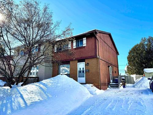 27 Rue Bourgeau N.  Gatineau (Aylmer), QC J9H 5L9