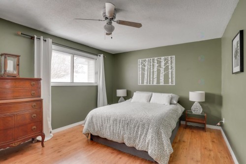 Chambre à coucher principale - 27 Rue Bourgeau N., Gatineau (Aylmer), QC - Indoor Photo Showing Bedroom