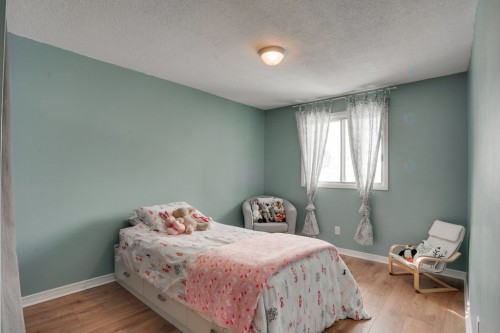 Chambre à coucher - 27 Rue Bourgeau N., Gatineau (Aylmer), QC - Indoor Photo Showing Bedroom