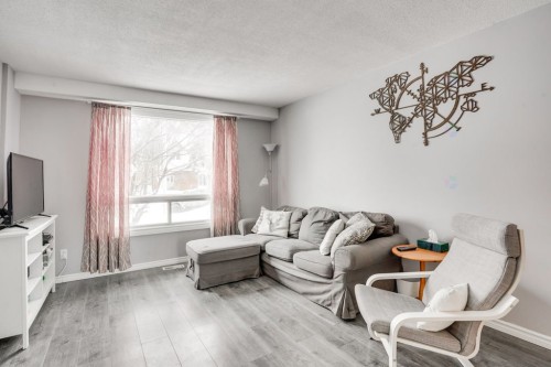 Salon - 27 Rue Bourgeau N., Gatineau (Aylmer), QC - Indoor Photo Showing Living Room