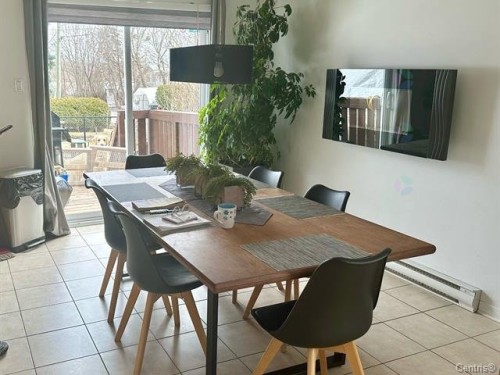 Salle à manger - 8342 Boul. Lévesque E., Laval (Saint-François), QC - Indoor Photo Showing Dining Room