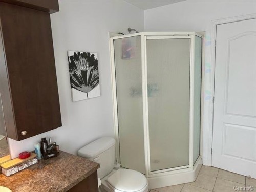 Salle de bains - 8342 Boul. Lévesque E., Laval (Saint-François), QC - Indoor Photo Showing Bathroom