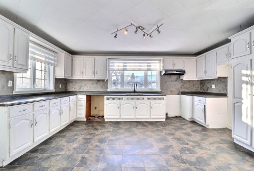 Cuisine - 798  - 800 Boul. Des Chutes, Québec (Beauport), QC - Indoor Photo Showing Kitchen