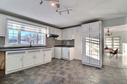 Cuisine - 798  - 800 Boul. Des Chutes, Québec (Beauport), QC - Indoor Photo Showing Kitchen