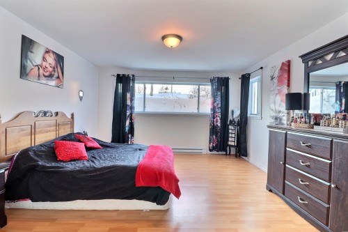 Logement - 798  - 800 Boul. Des Chutes, Québec (Beauport), QC - Indoor Photo Showing Bedroom