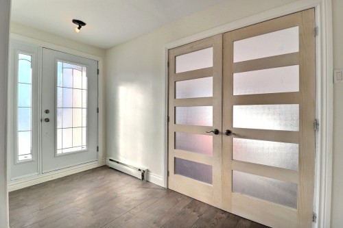 Hall d'entrée/Vestibule - 798  - 800 Boul. Des Chutes, Québec (Beauport), QC - Indoor Photo Showing Other Room