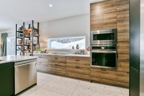 Cuisine - 539 Ch. Du Poète, Prévost, QC - Indoor Photo Showing Kitchen
