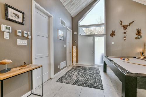 Hall d'entrée/Vestibule - 539 Ch. Du Poète, Prévost, QC - Indoor Photo Showing Other Room