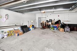 Garage - 