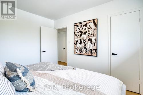 514 Krug Street, Kitchener, ON - Indoor Photo Showing Bedroom