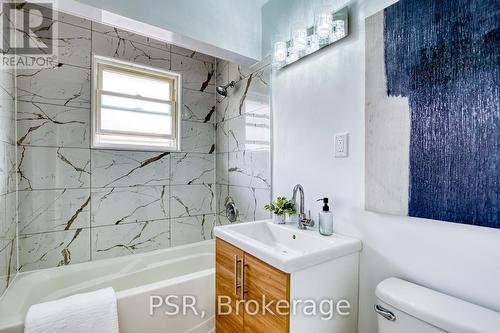 514 Krug Street, Kitchener, ON - Indoor Photo Showing Bathroom
