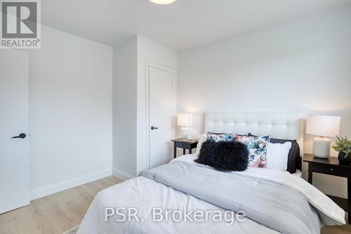 514 Krug Street, Kitchener, ON - Indoor Photo Showing Bedroom