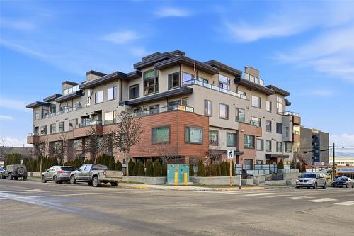 404-460 5th Avenue  Kamloops, BC V2C 5Y2