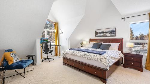 945 Westridge Way, Invermere, BC - Indoor Photo Showing Bedroom