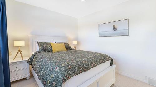 945 Westridge Way, Invermere, BC - Indoor Photo Showing Bedroom
