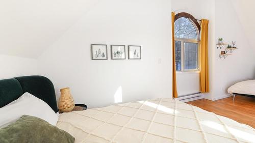 945 Westridge Way, Invermere, BC - Indoor Photo Showing Bedroom