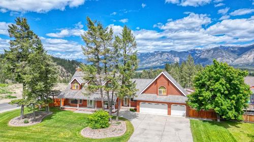 945 Westridge Way, Invermere, BC - Outdoor