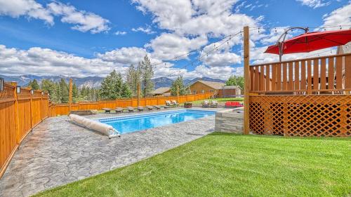 945 Westridge Way, Invermere, BC - Outdoor With In Ground Pool
