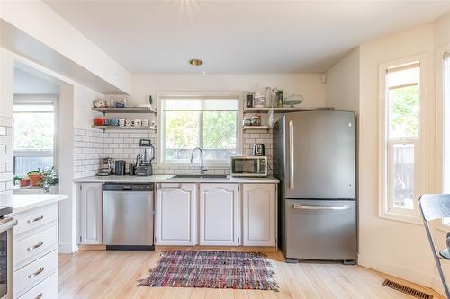 156-1995 Burtch Road  Kelowna, BC V1Y 4B4