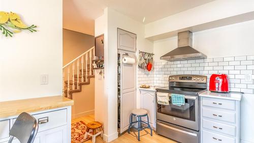 156-1995 Burtch Road, Kelowna, BC - Indoor