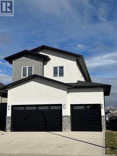 147 Woolf BEND  Saskatoon, SK S7W 0L6