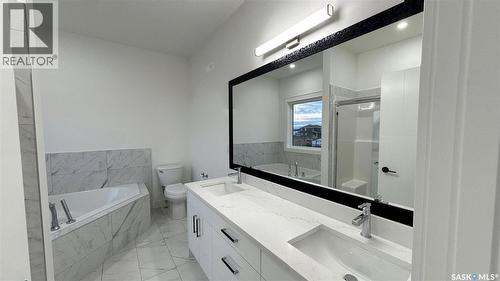 147 Woolf Bend, Saskatoon, SK - Indoor Photo Showing Bathroom
