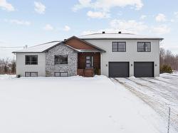 45 Rue de l'Étang  Saint-Félix-De-Valois, QC J0K 2M0