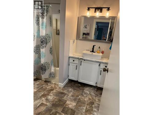 1903 Lindahl Street Unit# 103 Lot# 3, Kelowna, BC - Indoor Photo Showing Bathroom